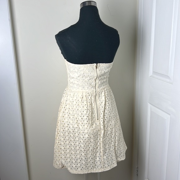 Blue Rain Strapless Guipure Eyelet lace Chic Dress Size Medium - Picture 4 of 13